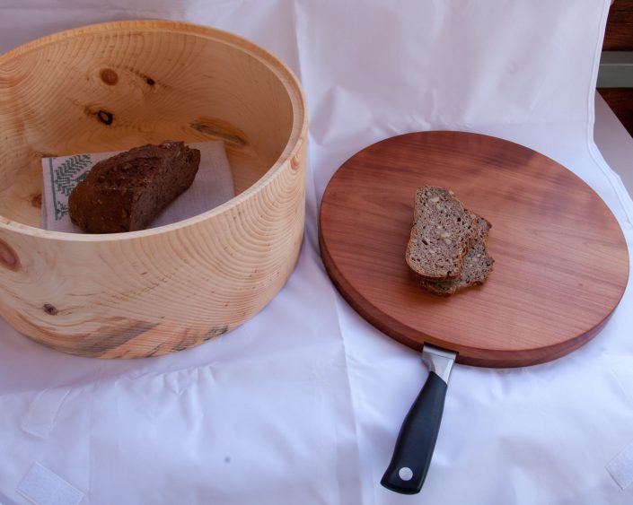 Brotdose mit Brotmesser + Schneidbrett1