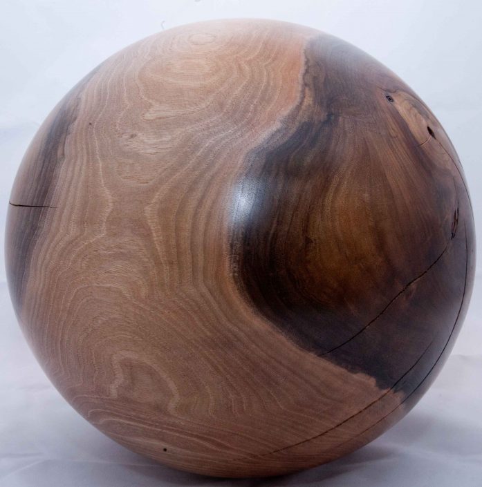 Kugel Nussbaum1 (1 von 1)