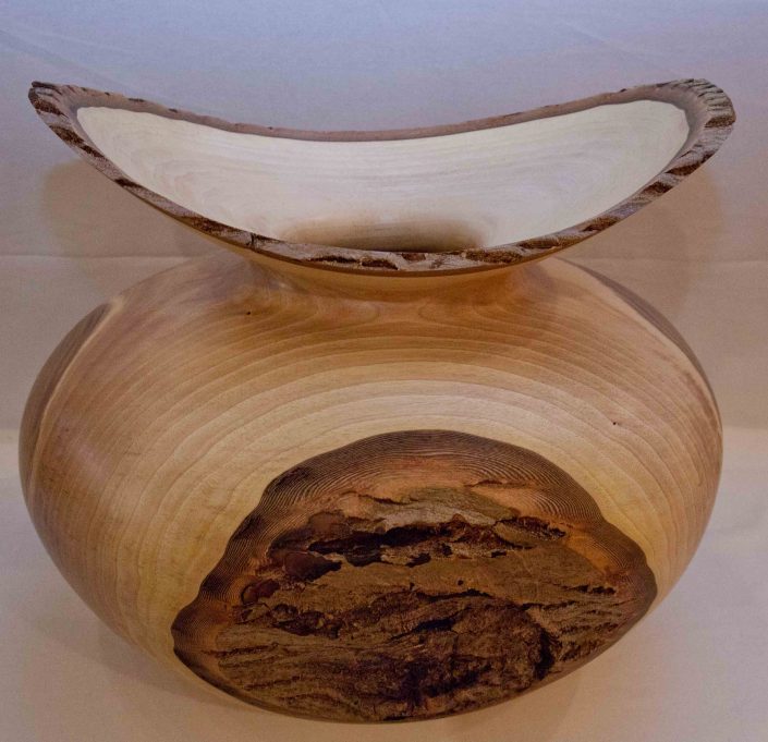 Vase Nussbaum groß (1 von 1)
